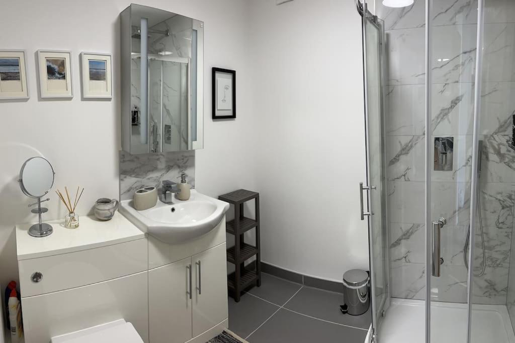 No5 At 53 - 2 Bed Apartment In Leek, Staffs Peak District Екстер'єр фото